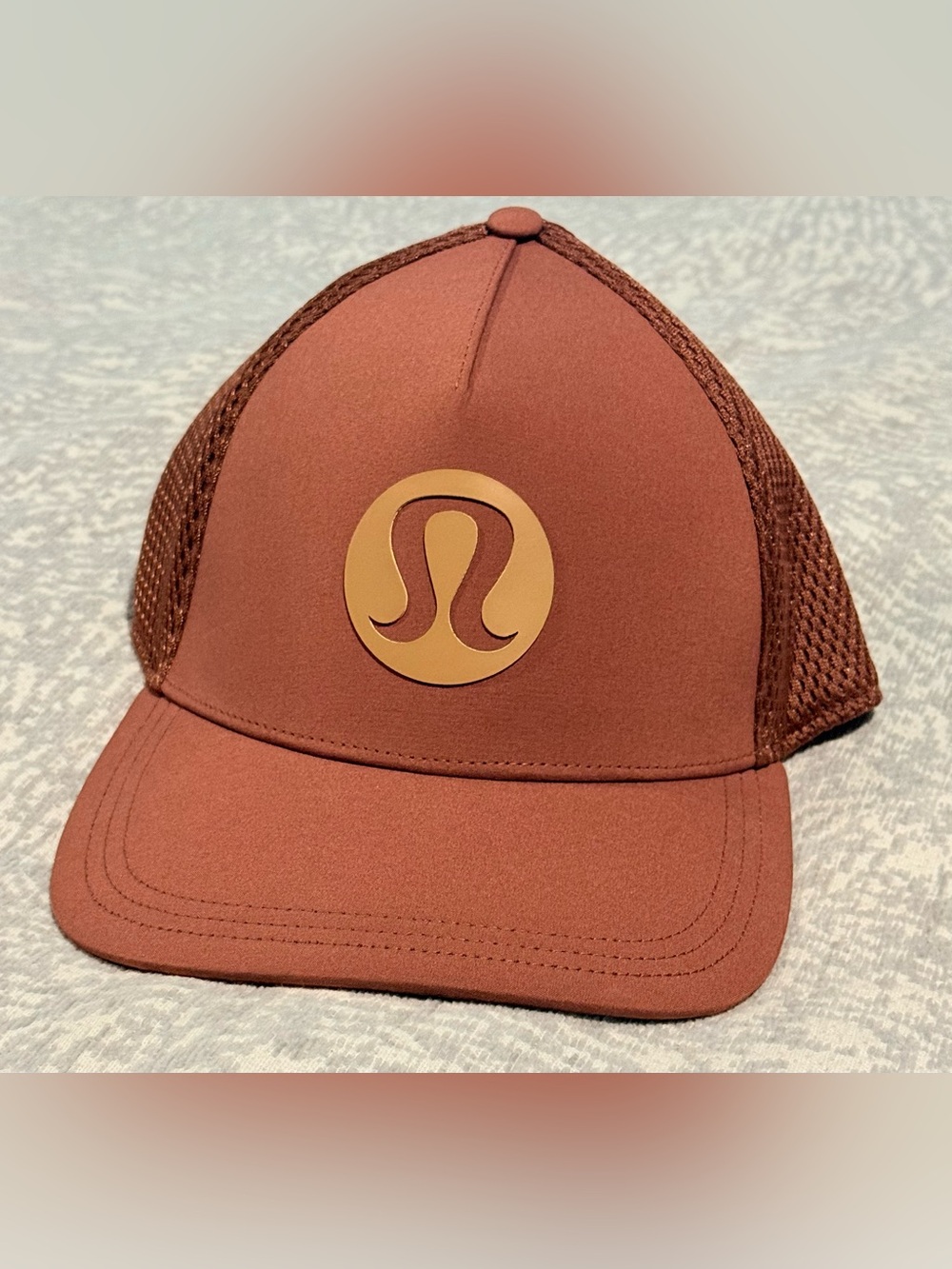 Lululemon /// Trucker Hat - O/S - Ancient Copper - Picture 2 of 4